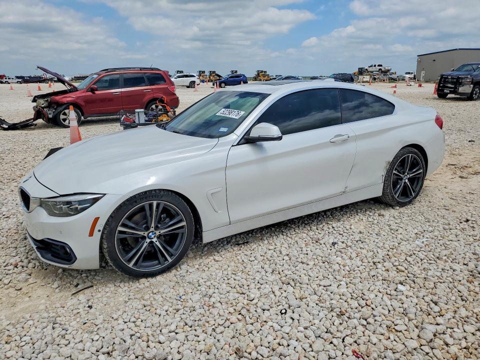 WBA4W3C54KAF92671