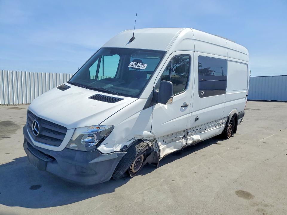 WD3PE7CD9HP572284