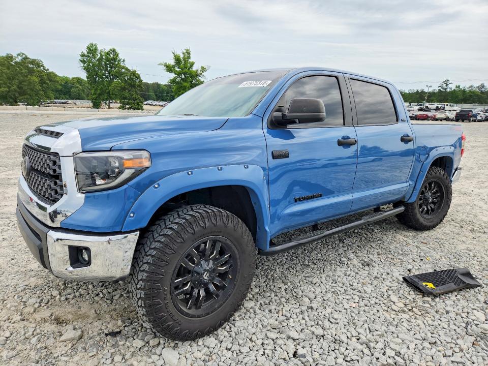 5TFDW5F17KX855818