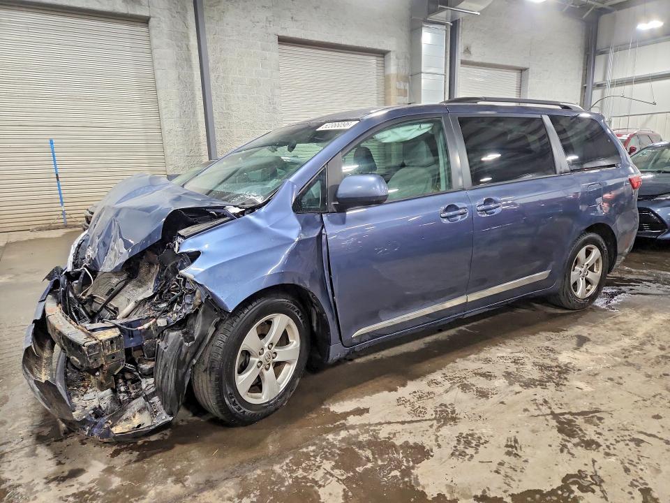 5TDKK3DC3GS737404