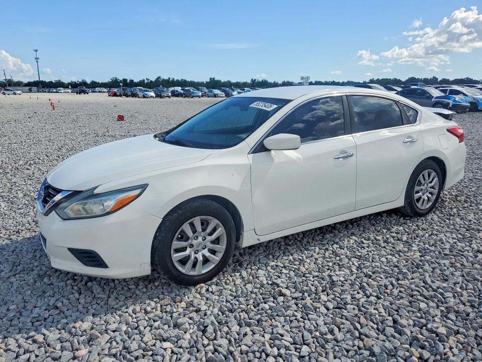 1N4AL3AP1GN307673