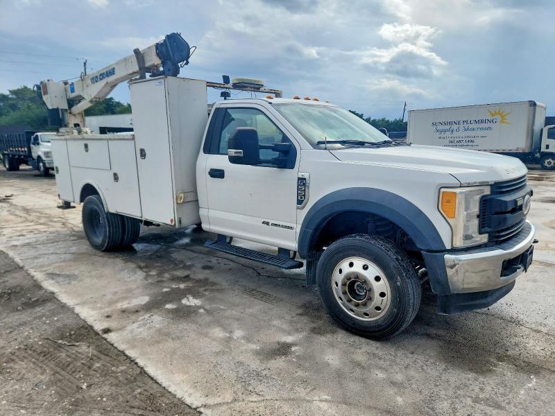 1FDUF5HT5HEE65217