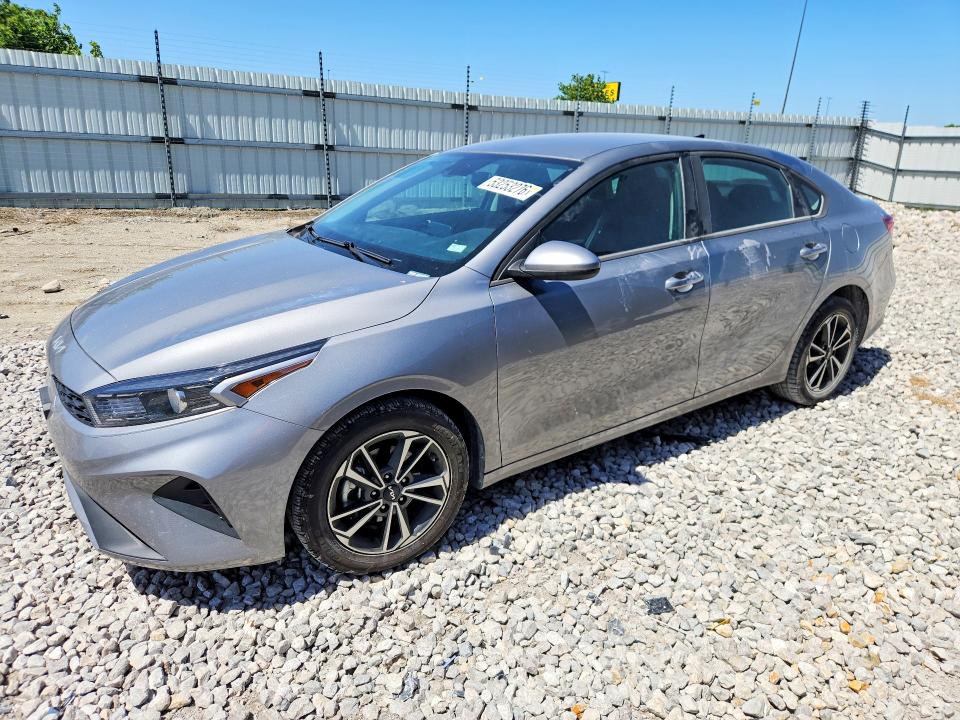 3KPF24AD4RE745285