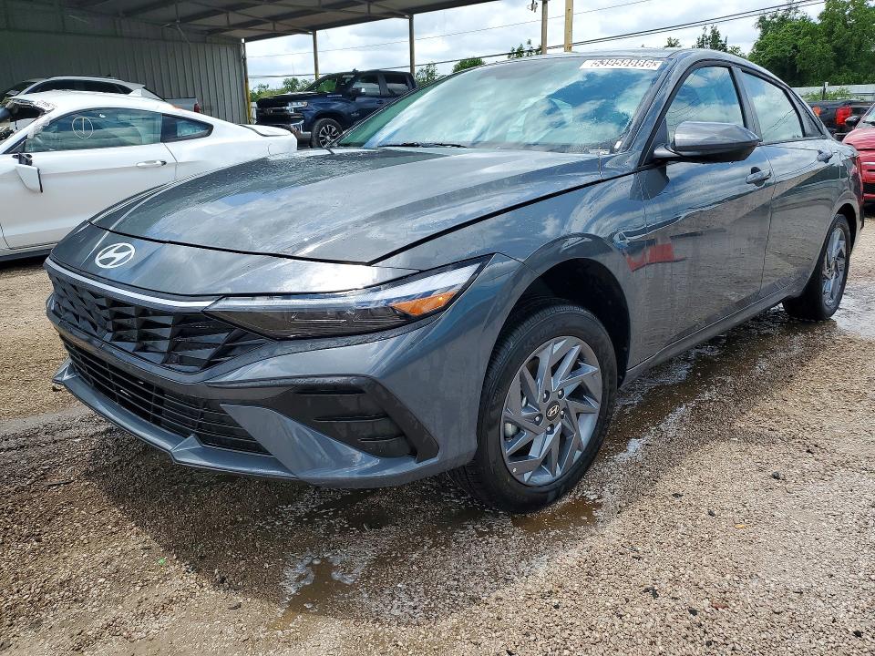 KMHLM4DJ5TU196828