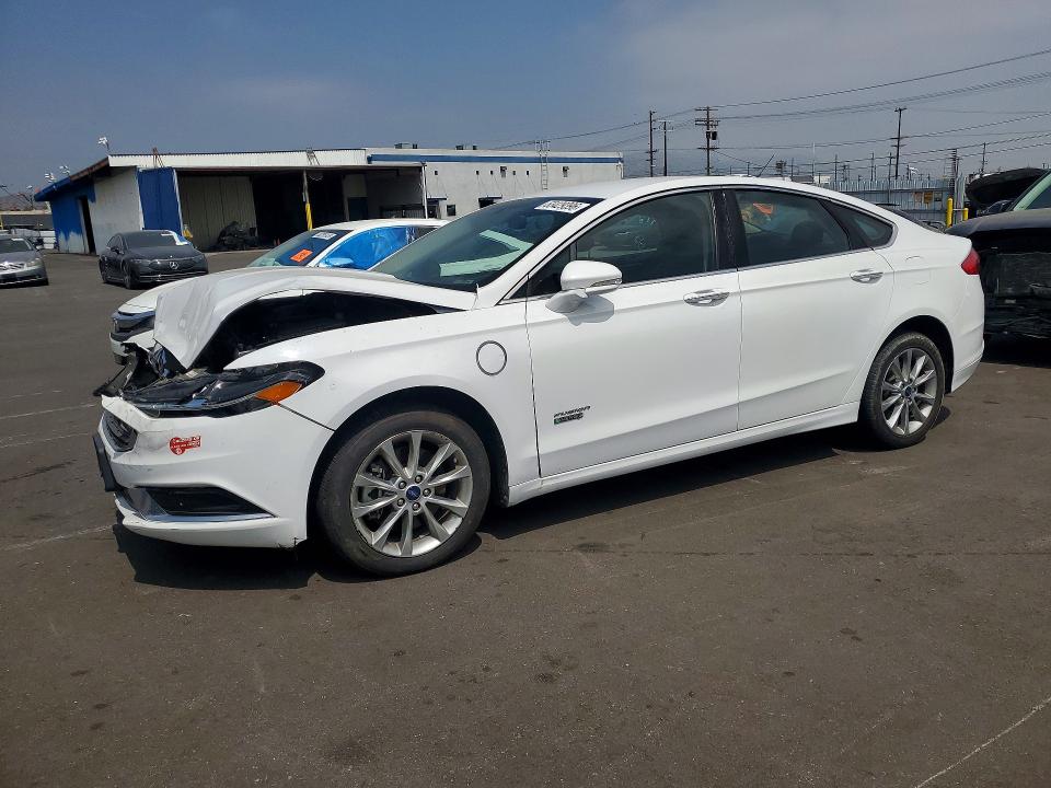 3FA6P0PU0JR257164