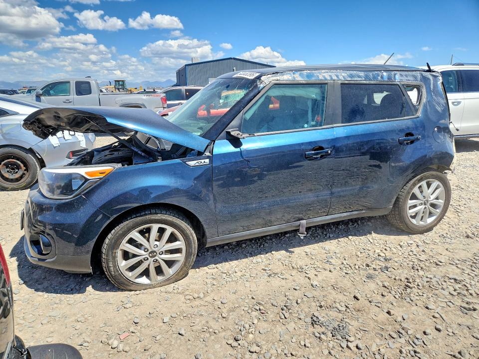 KNDJP3A52K7636750