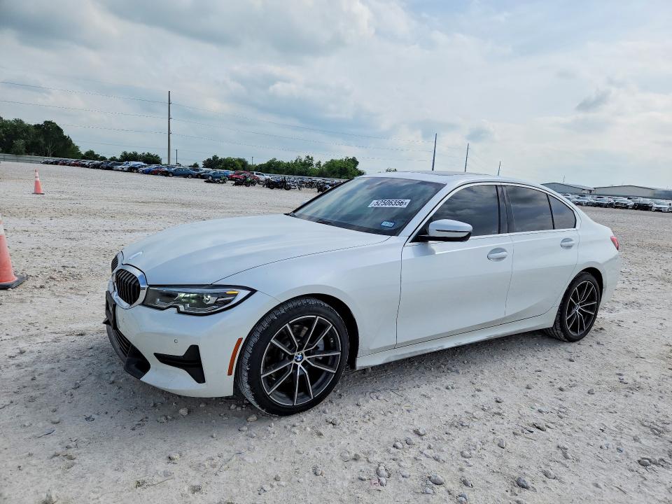 WBA5R1C57KAE82035