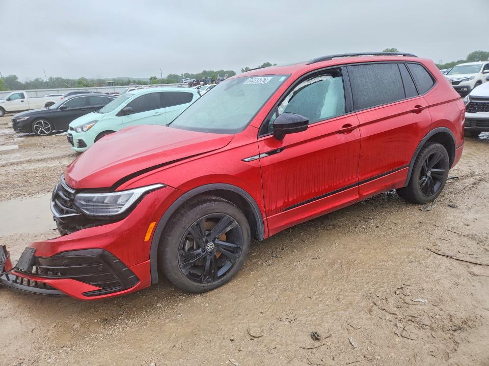 3VV8B7AX2RM023499