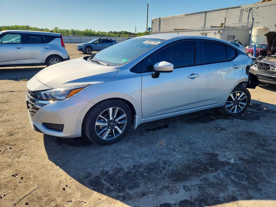 3N1CN8EV4SL856833