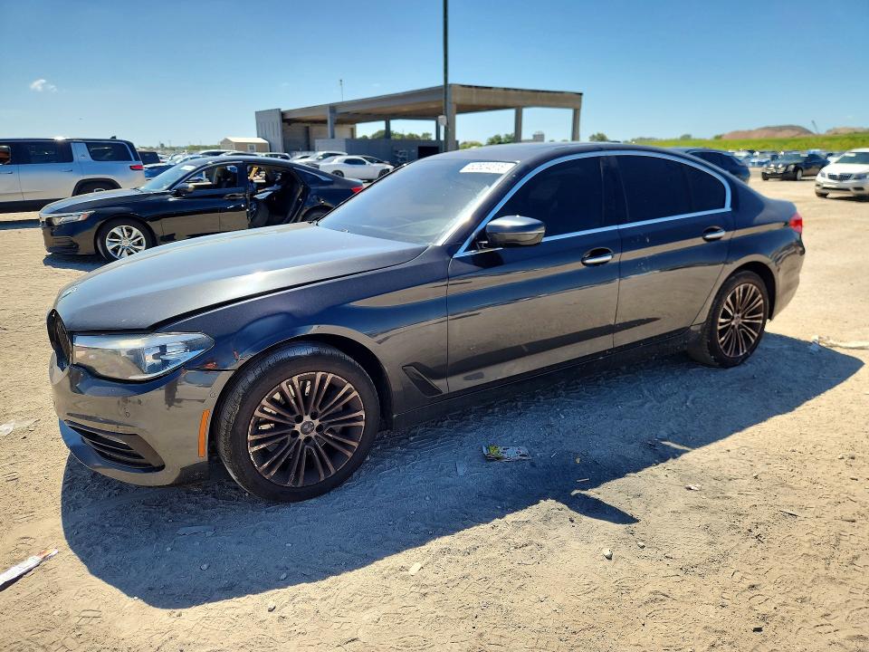 WBAJA5C38HG897279