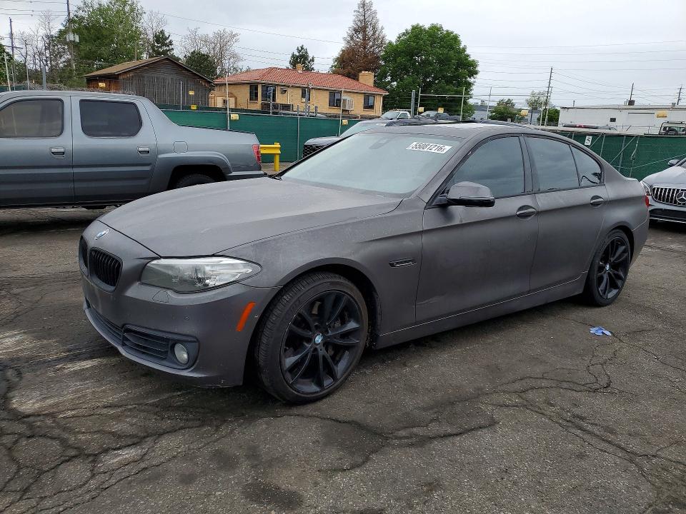 WBA5B3C53GG259976