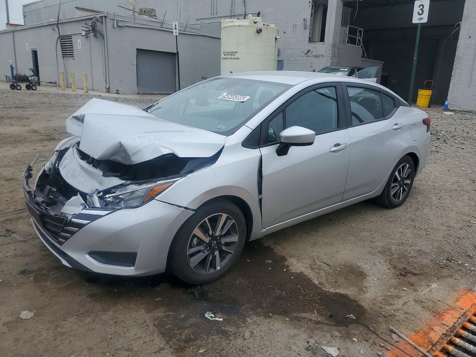 3N1CN8EV5SL847106