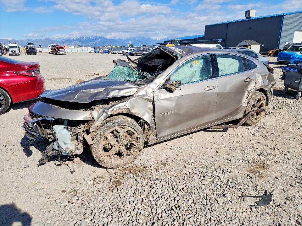 1G1ZD5ST5NF163823