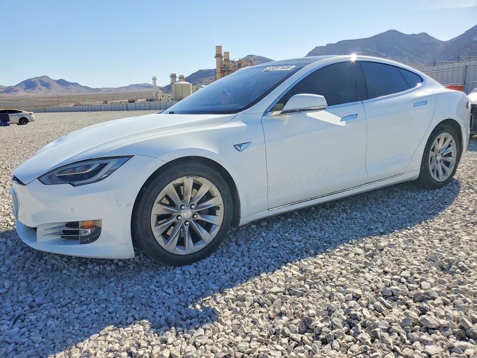 5YJSA1E16GF140286