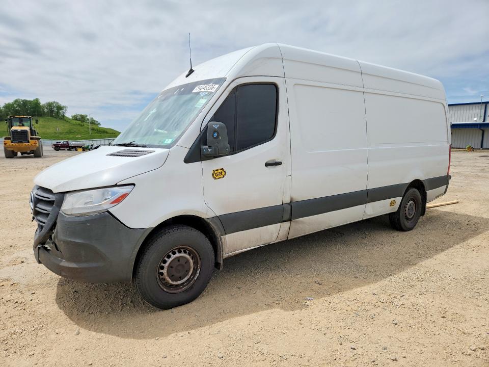 W1W4ECHY0LT044117