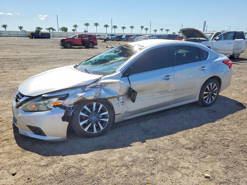 1N4AL3AP5HC121938