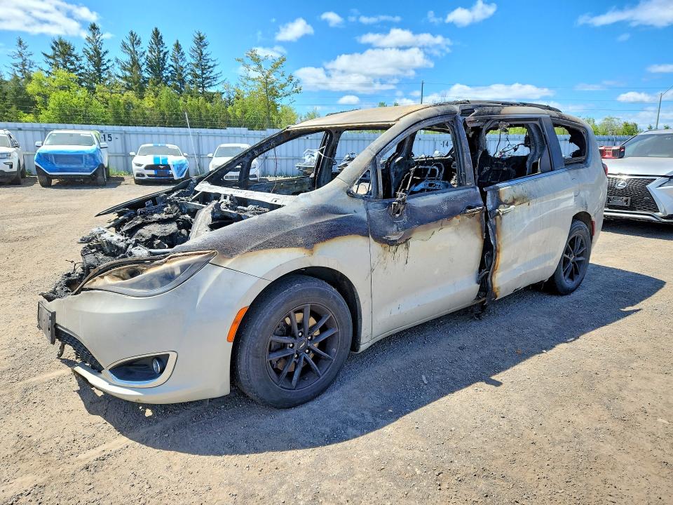 2C4RC1FG6LR232427