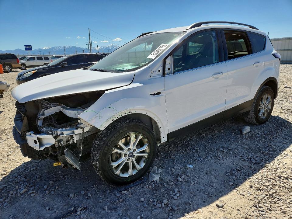 1FMCU9GD3HUE38526