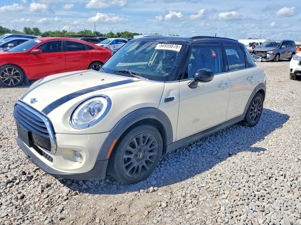 WMWXU1C5XG2D12096