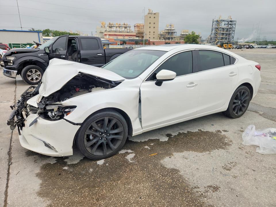 JM1GJ1W5XG1430949