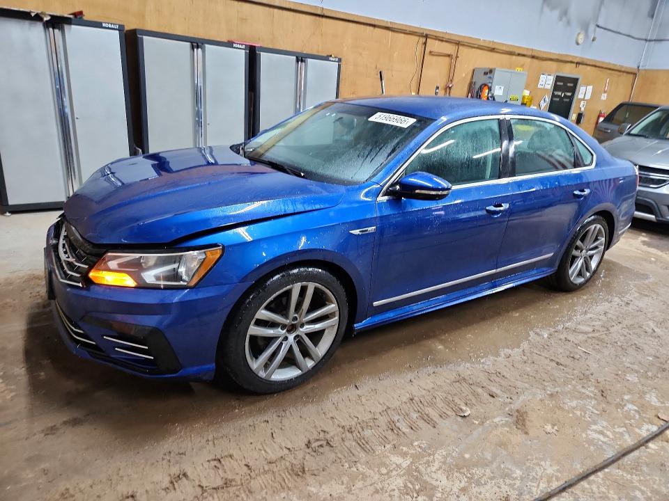 1VWDT7A32HC012748