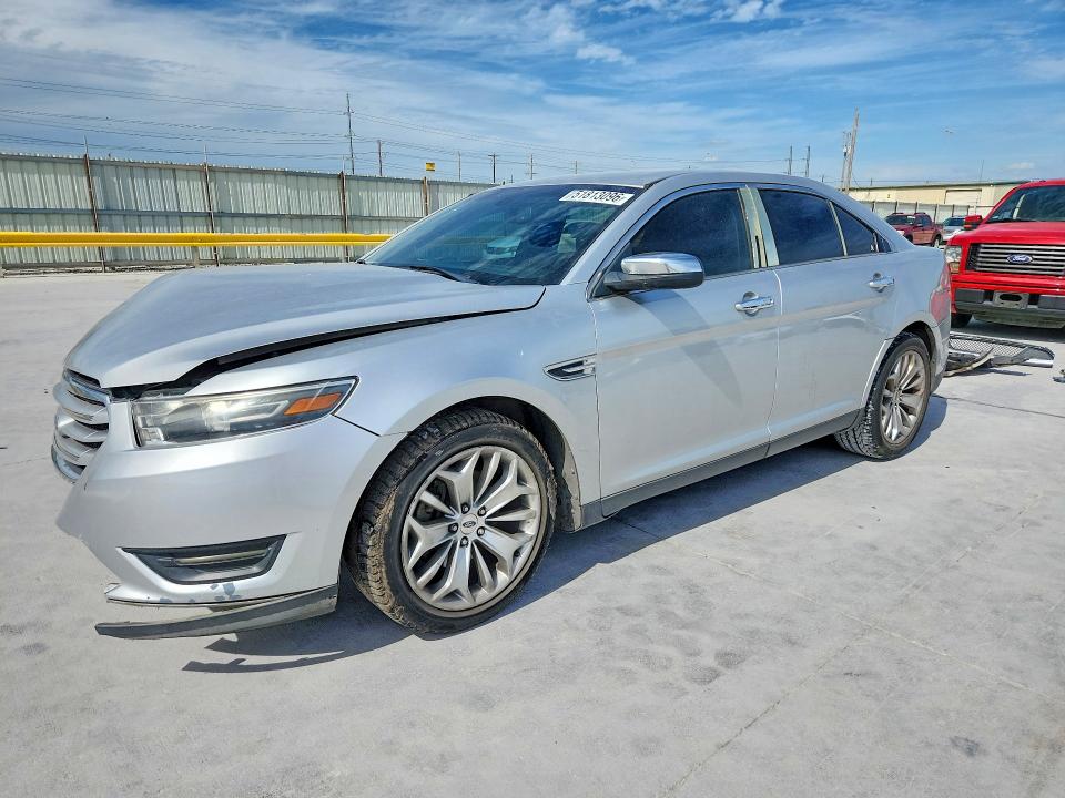 1FAHP2F82FG152231