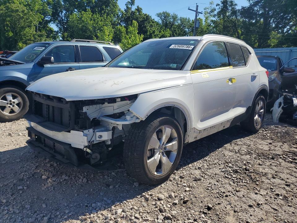 YV4162UK0L2176675