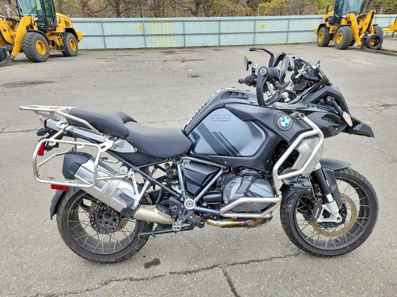 WB10M1306N6G11855