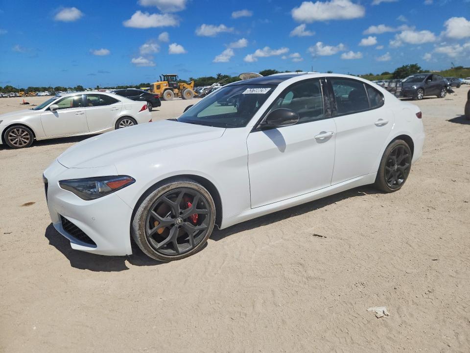 ZARFAMBNXK7616036