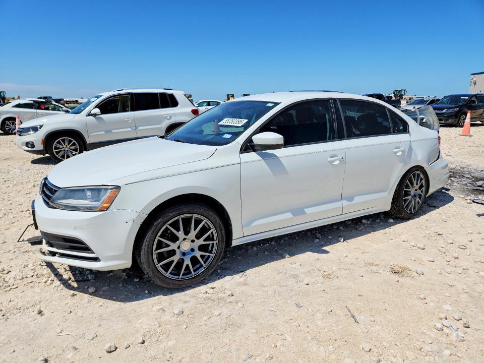 3VW2B7AJ1JM207687