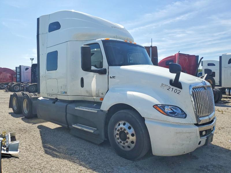 3HSDZAPR8LN852102