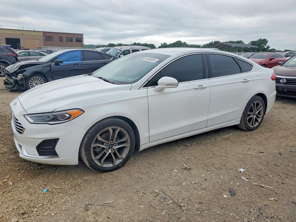 3FA6P0CD8KR265150