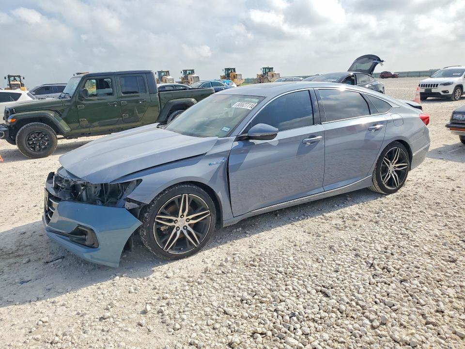 1HGCV3F91NA005703