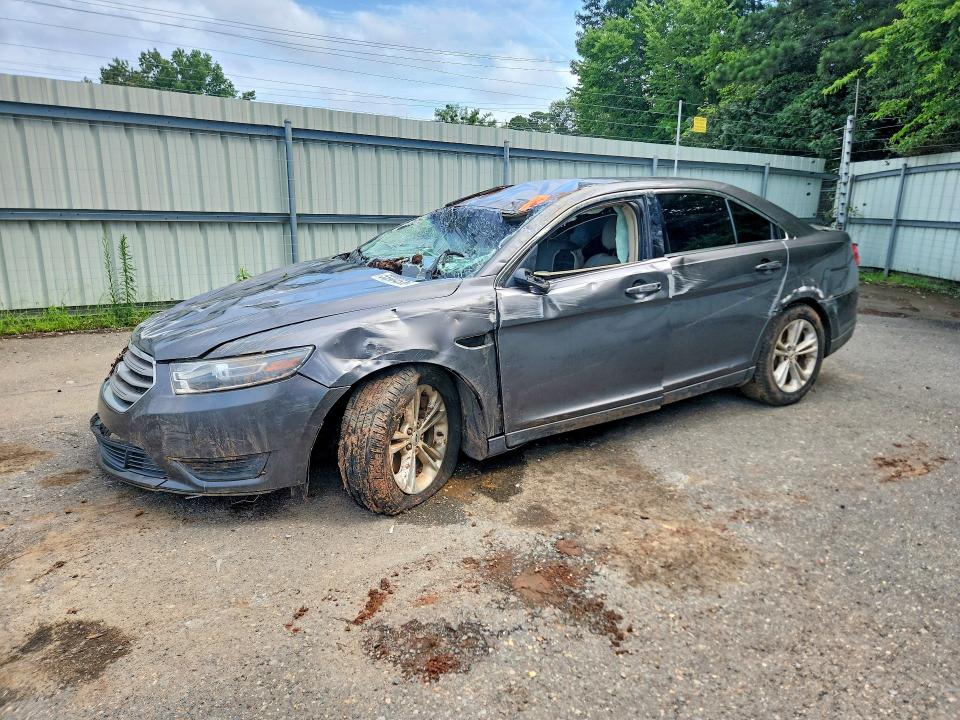 1FAHP2D86HG121165