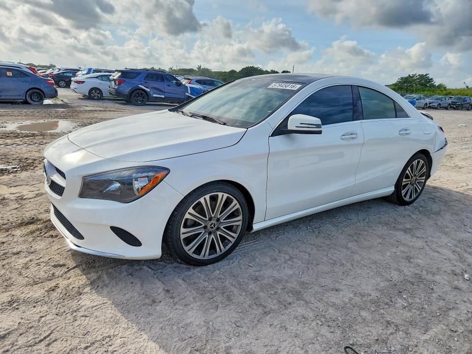 WDDSJ4EB2JN669825