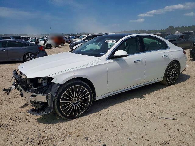 W1KLF4HB7RA008232