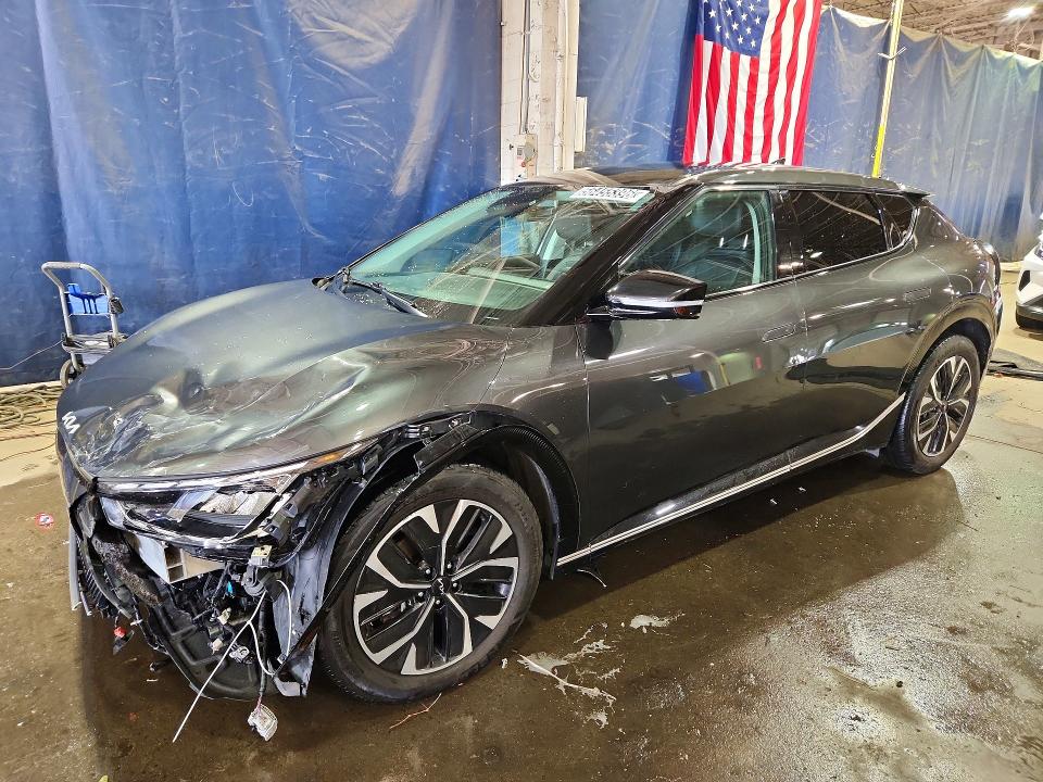 KNDC34LA2R5216108
