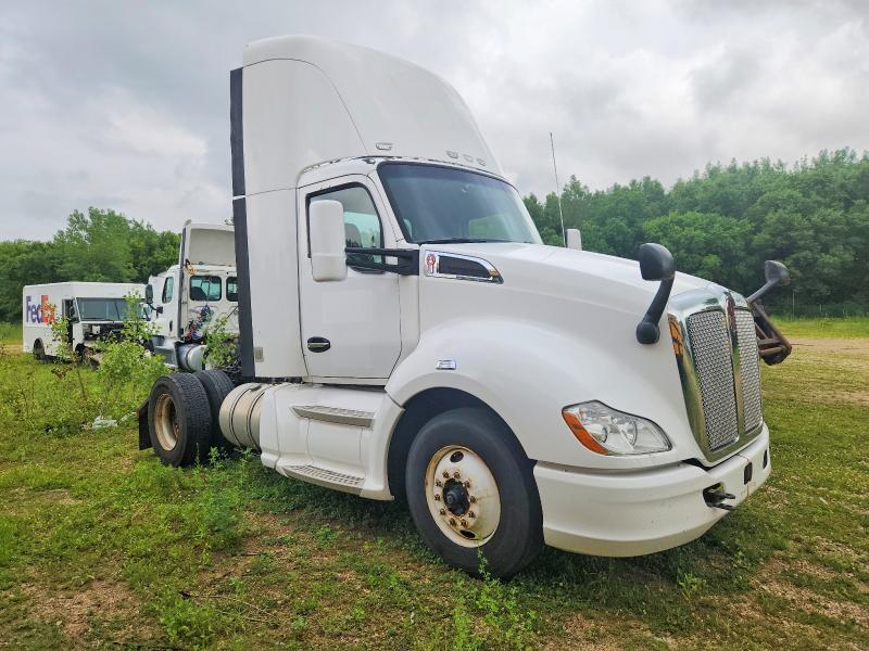 1XKYA48X1FJ462423