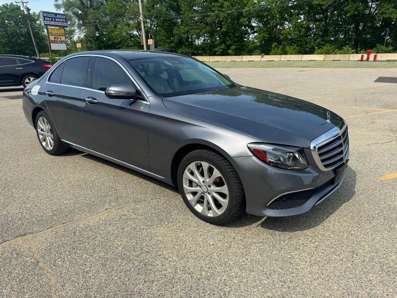 WDDZF4JB9HA118251