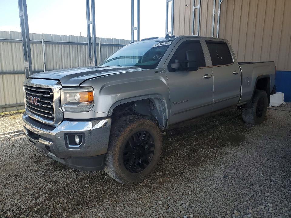 1GT12ZE8XFF108228