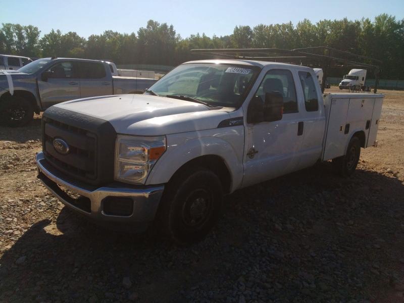 1FD8X3AT0GEA15583