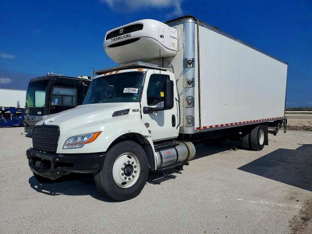 3HAEUMML6SL427836