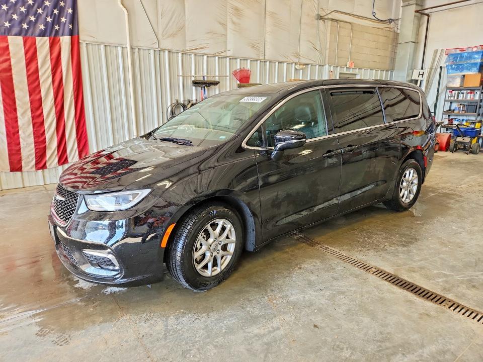 2C4RC1BG1SR553649