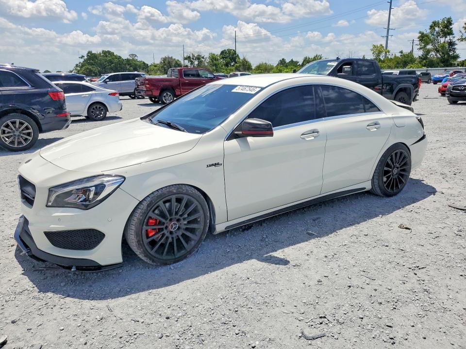 WDDSJ4EB0FN247611