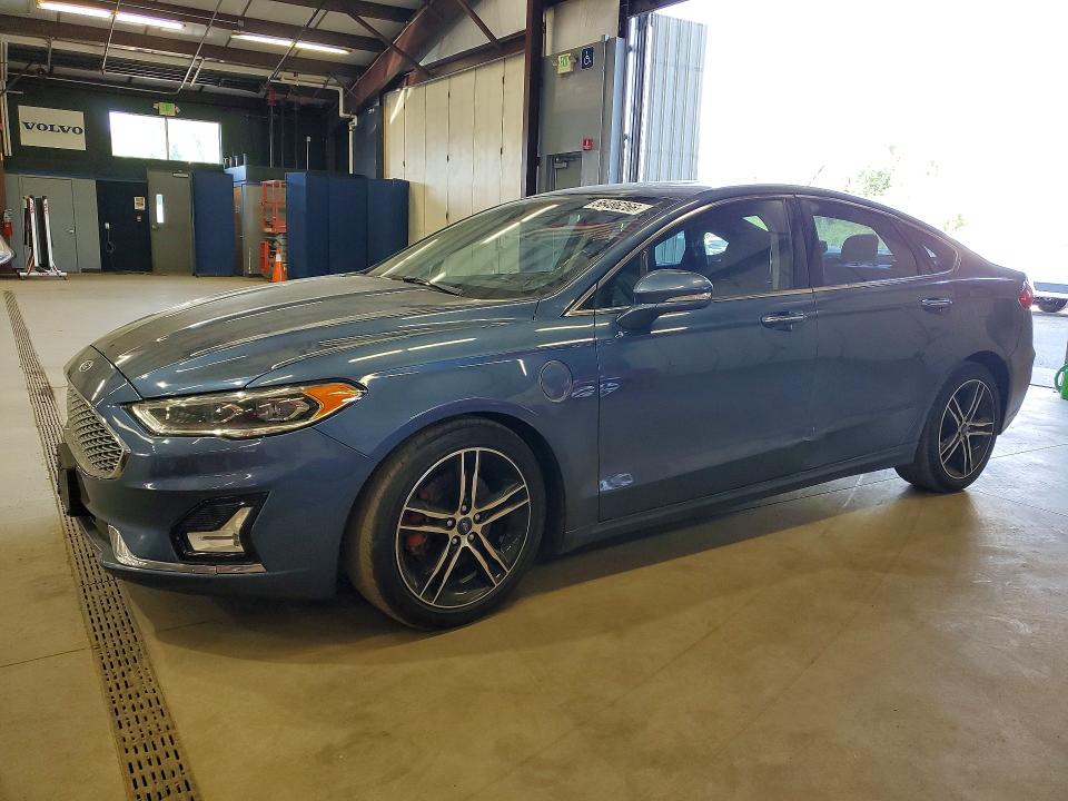 3FA6P0SU4KR212849