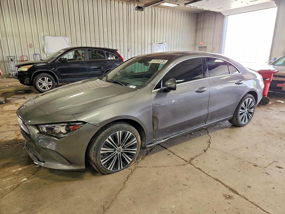 W1K5J4HBXMN216811