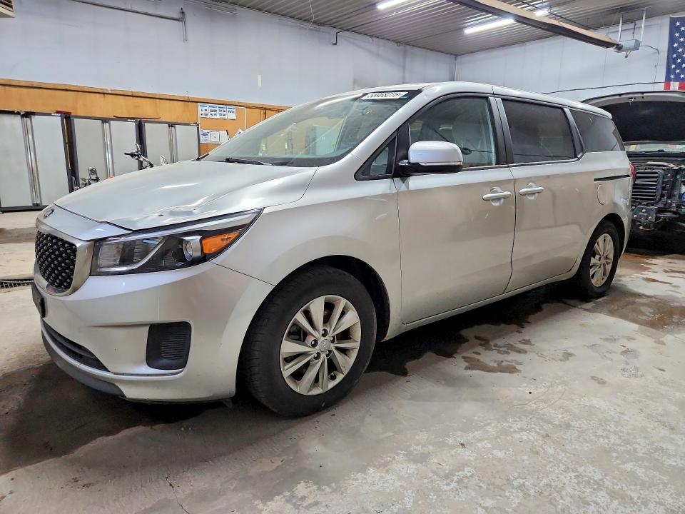 KNDMB5C14H6242411