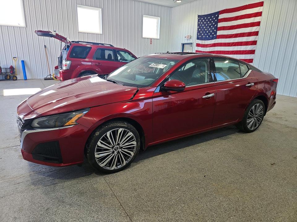 1N4BL4EW2RN305722