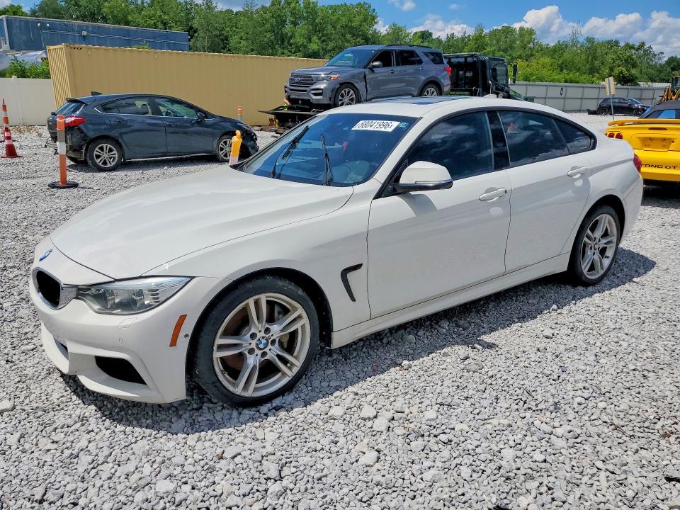 WBA4B3C5XFD669668