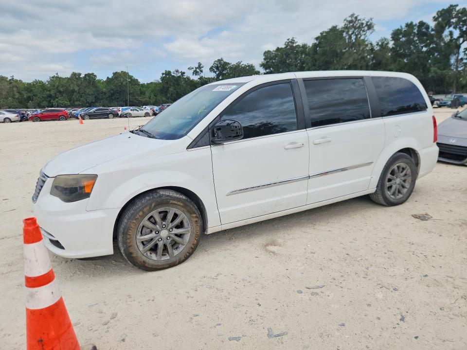 2C4RC1HG4FR562116